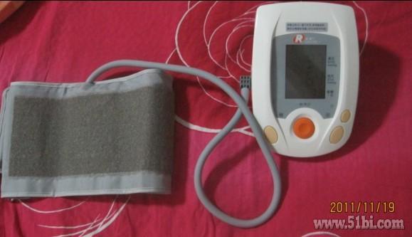 适合老人家使用的电子血压计和体温计 - 苏宁易